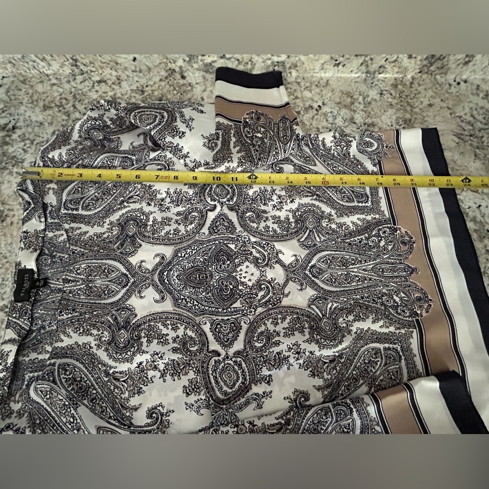 Talbots Silky Black White Tan Paisley Boho Floral Print Blouse Top Size 2P - Picture 8 of 8